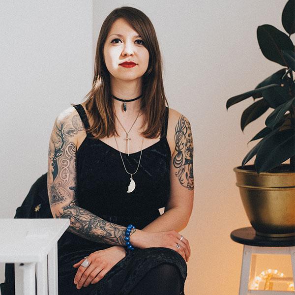 Tarot and Astrology with Liz Worth