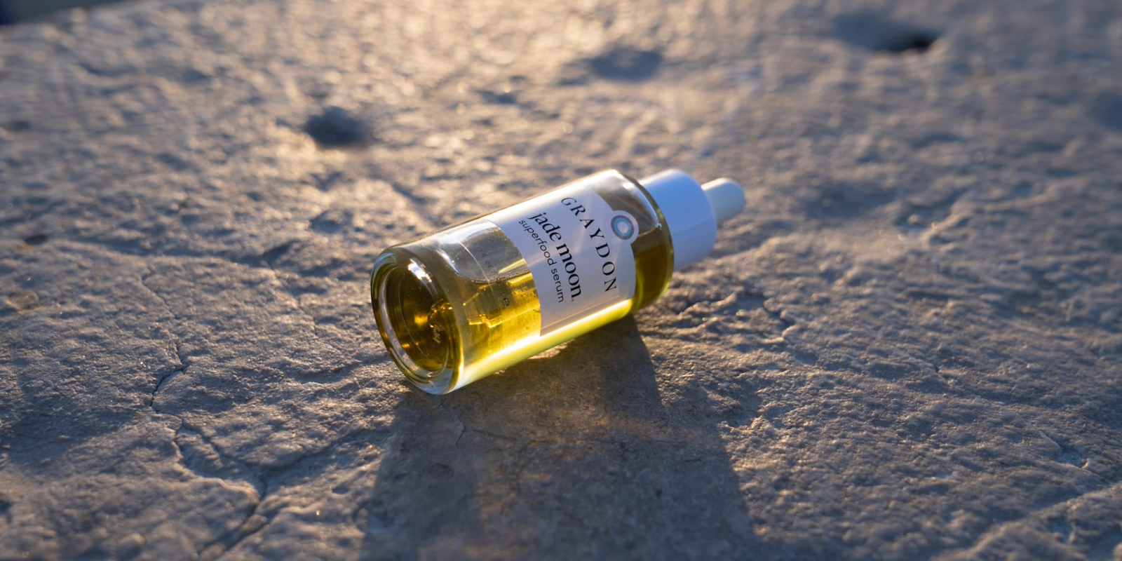 photo of jade moon superfood serum, a non-comedogenic barrier support oil powered by plant-based ingredients